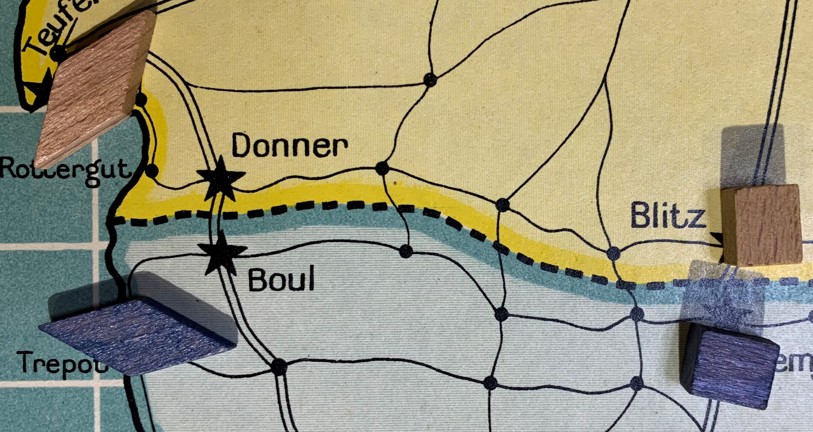 Donner and Blitz border forts on Dennis Wheatley's Invasion board