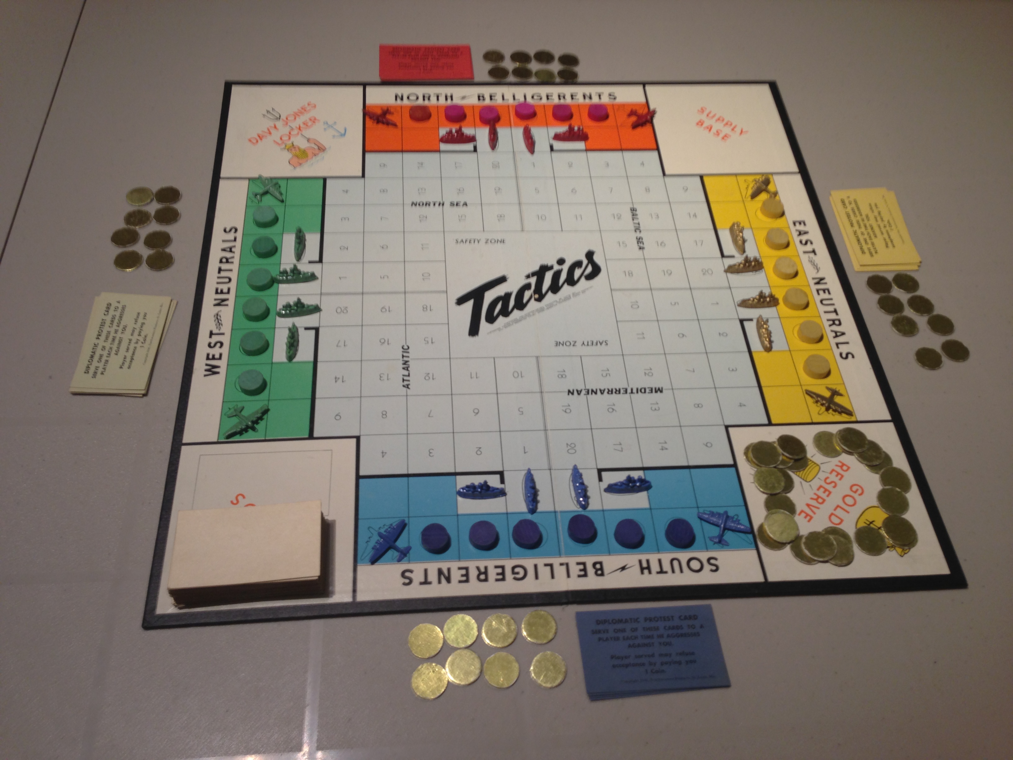Four-player setup for Tactics